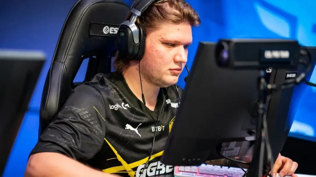 s1mple announces break from competitive CS2
